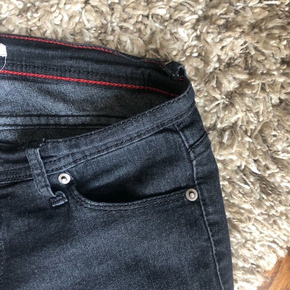 Black Forever 21 Skinny Jeans - Picture 3 of 3